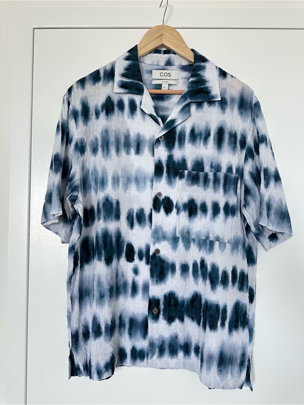 COS Men’s Black and White Tie-Dye Short Sleeve Camp Shirt